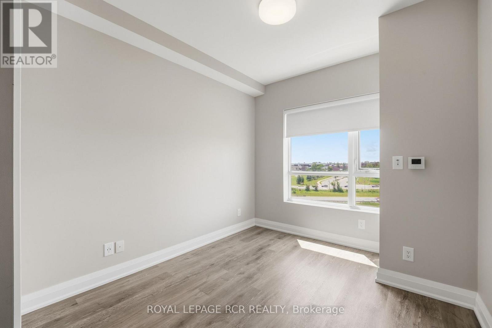 #1112 58 LAKESIDE TERRACE - 15