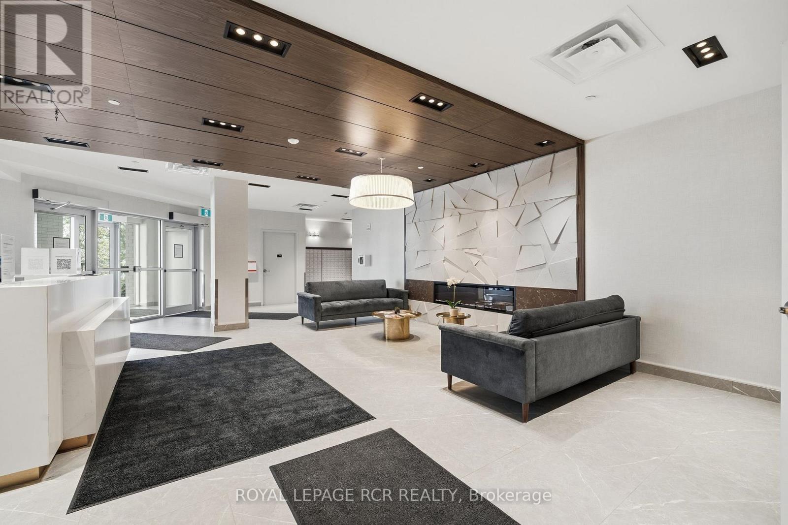 #1112 58 LAKESIDE TERRACE - 22