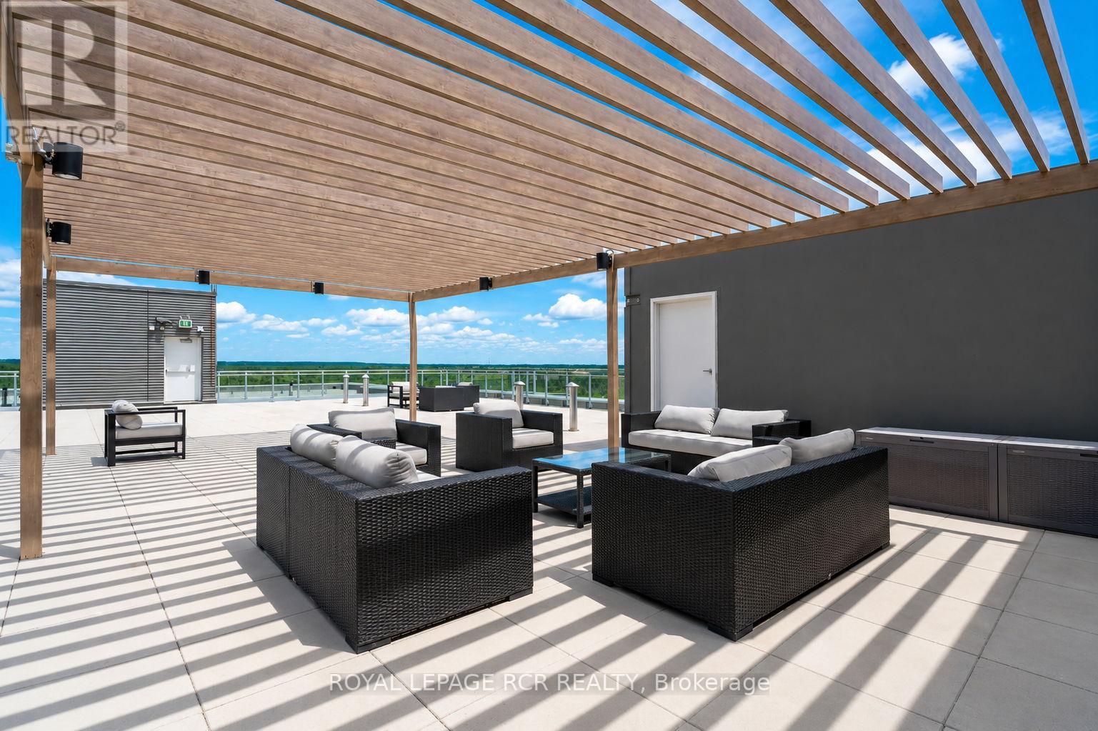 #1112 58 LAKESIDE TERRACE - 25