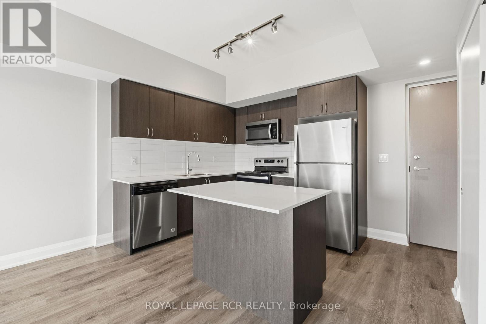 #1112 58 LAKESIDE TERRACE - 5