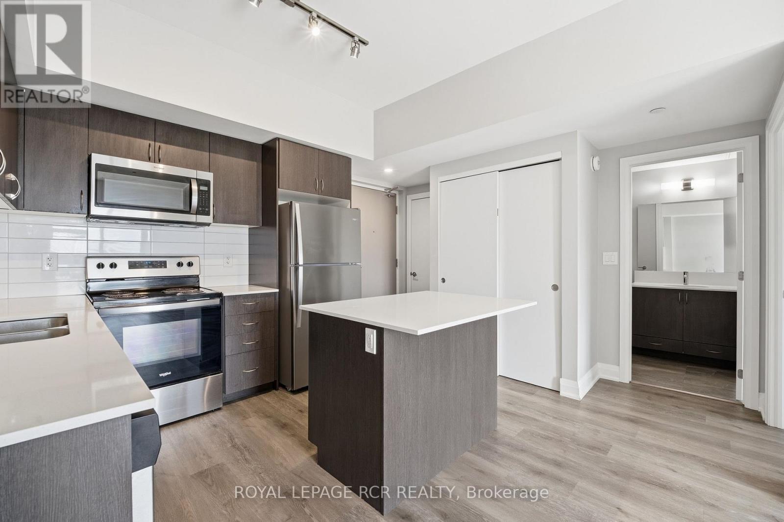 #1112 58 LAKESIDE TERRACE - 6