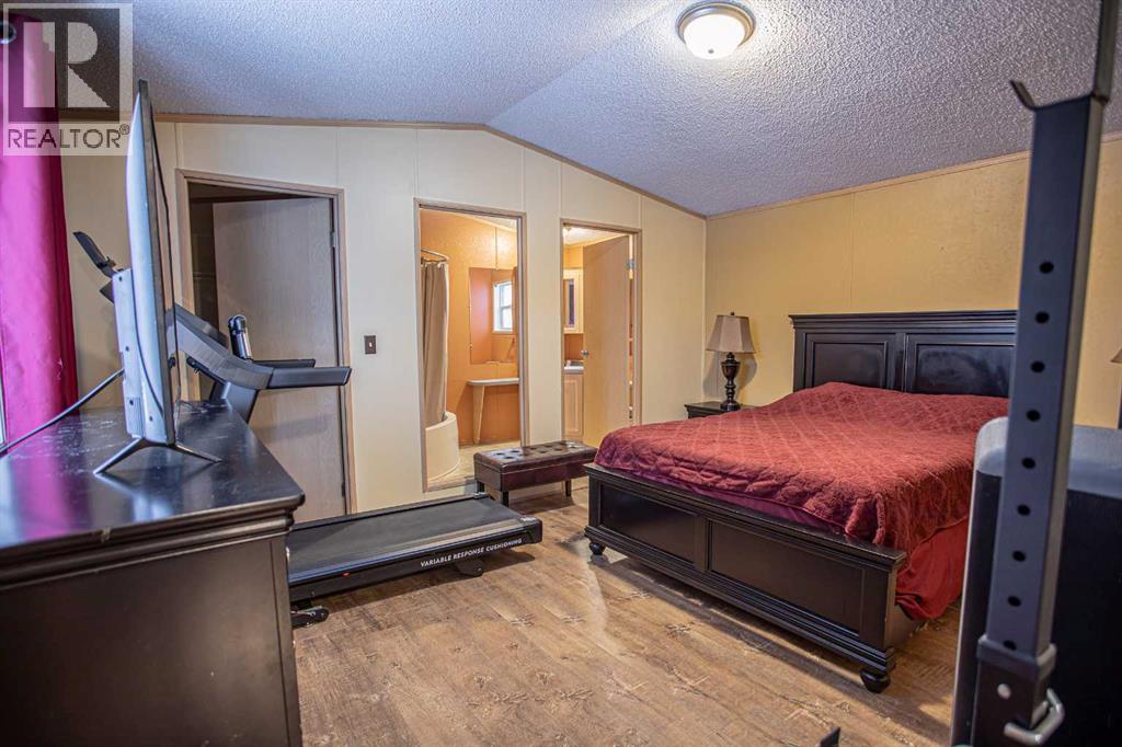 15 Dewberry Road - 16