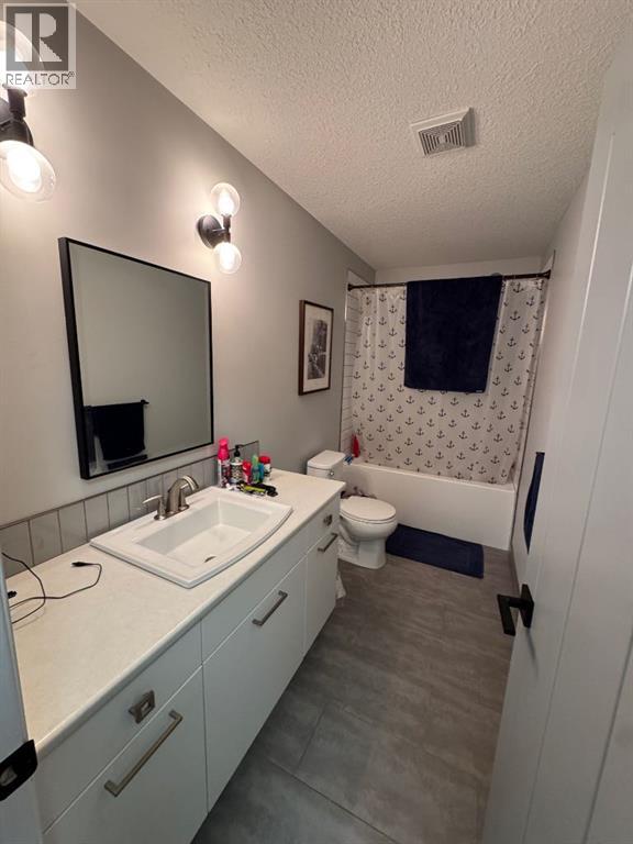 8645 122 Avenue - 17