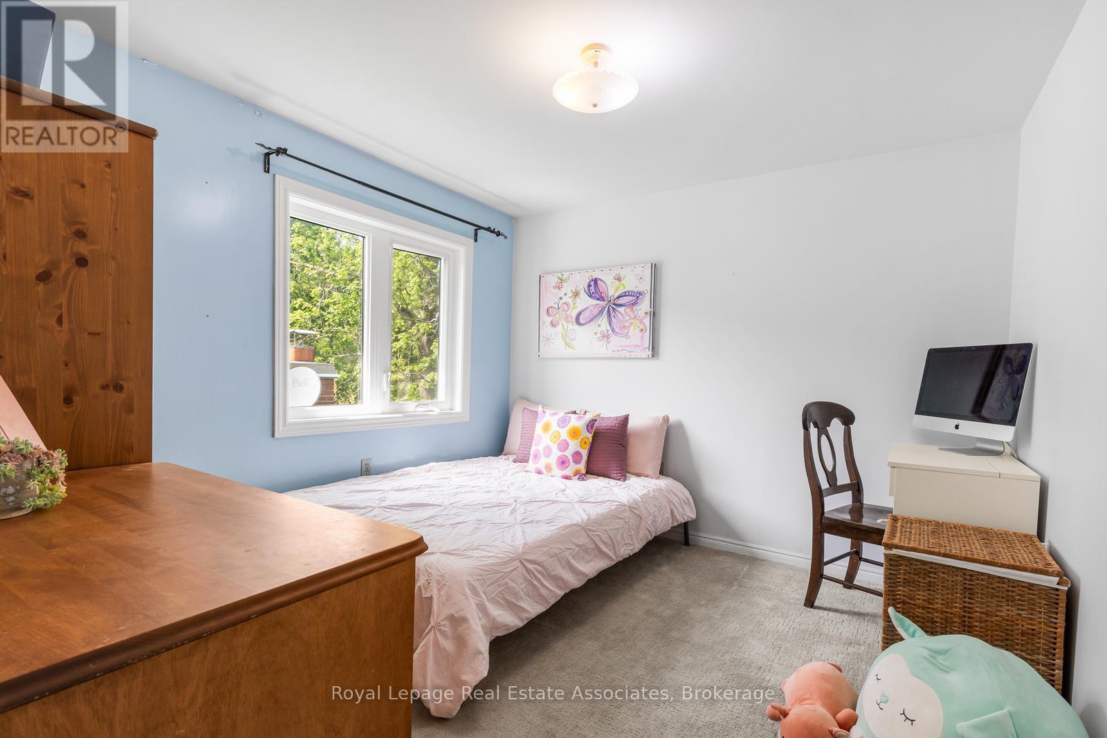 1807 BALSAM AVENUE - 36
