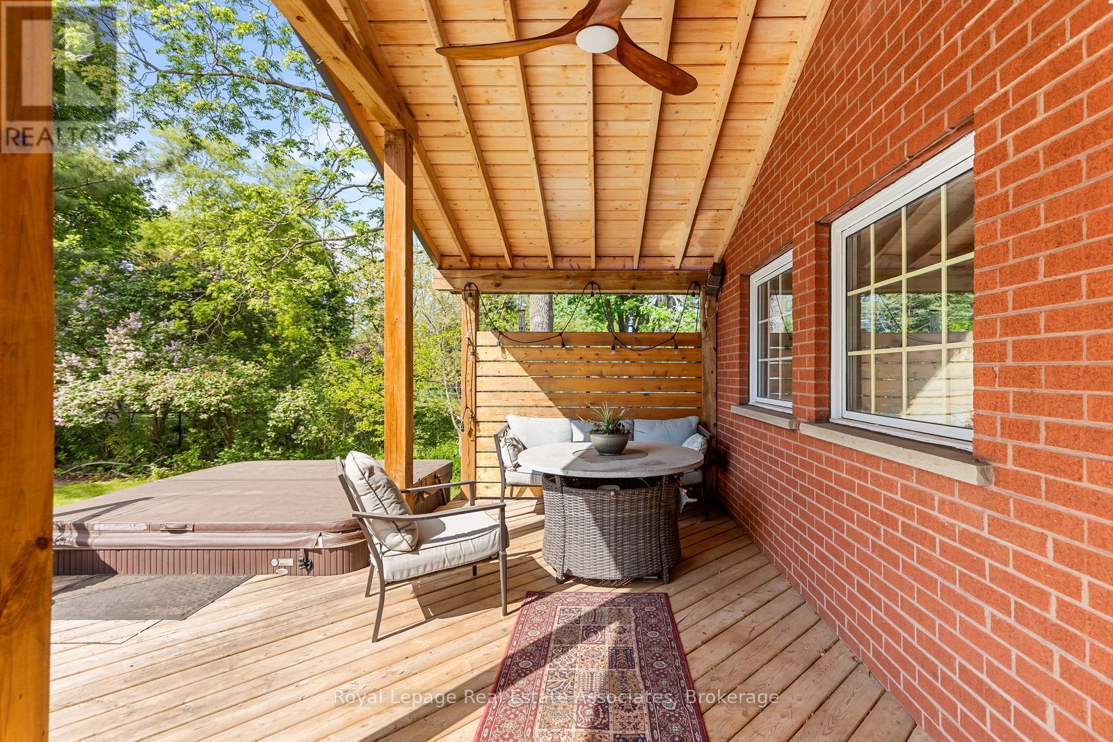 1807 BALSAM AVENUE - 44