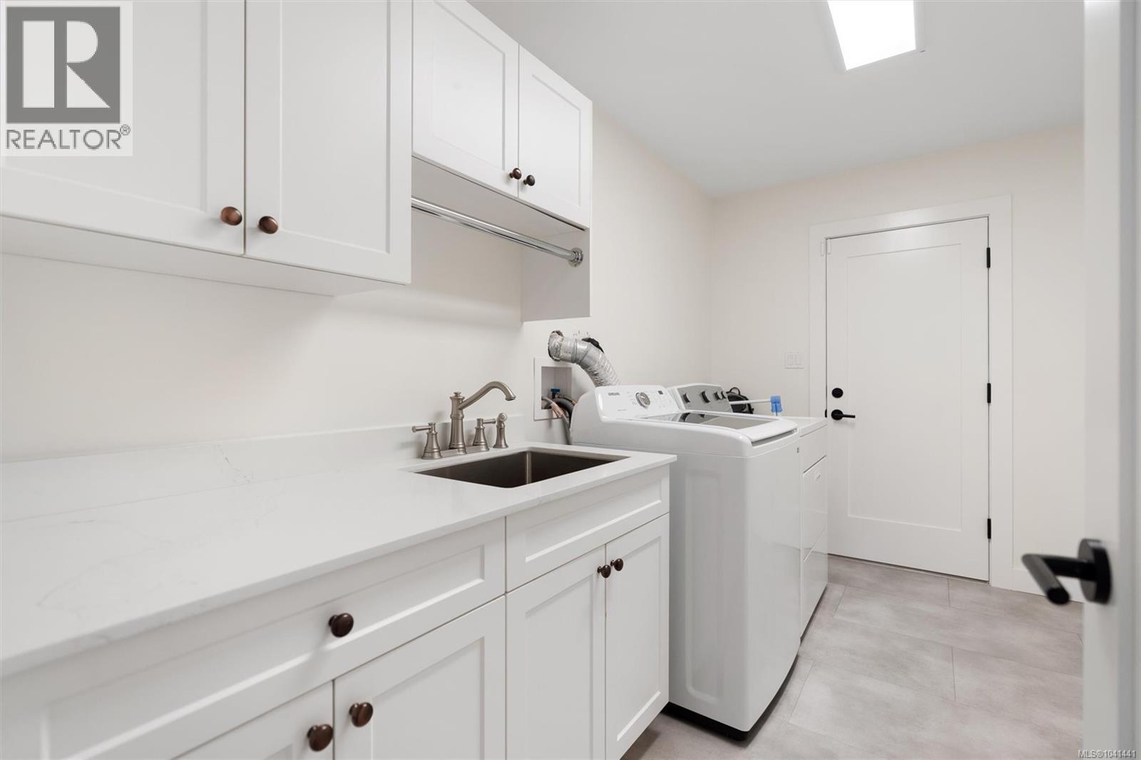 4370 Moss Rd - 25