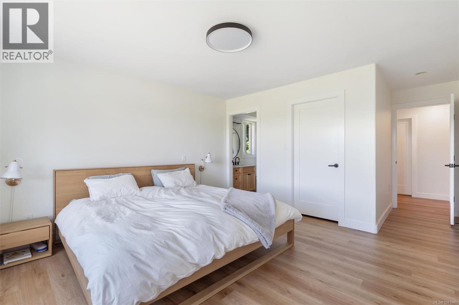4370 Moss Rd - 32