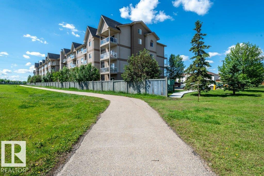 #214 5005 165 AV NW - 44