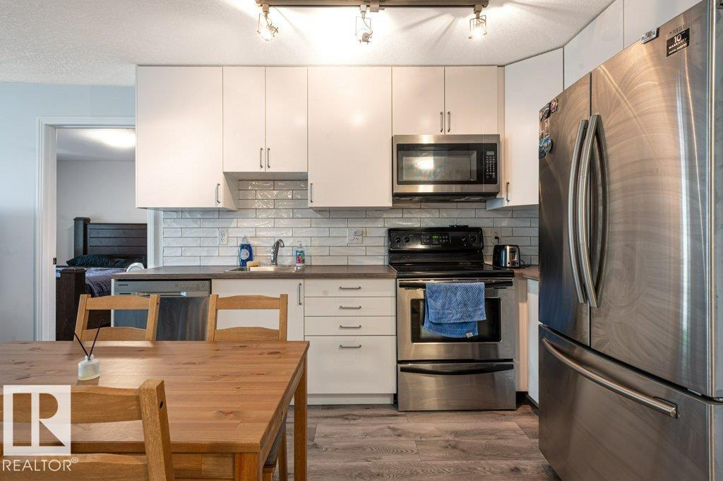 #214 5005 165 AV NW - 5