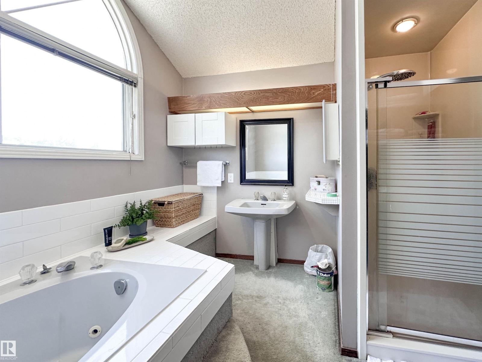 8 DION PL — photo 25
