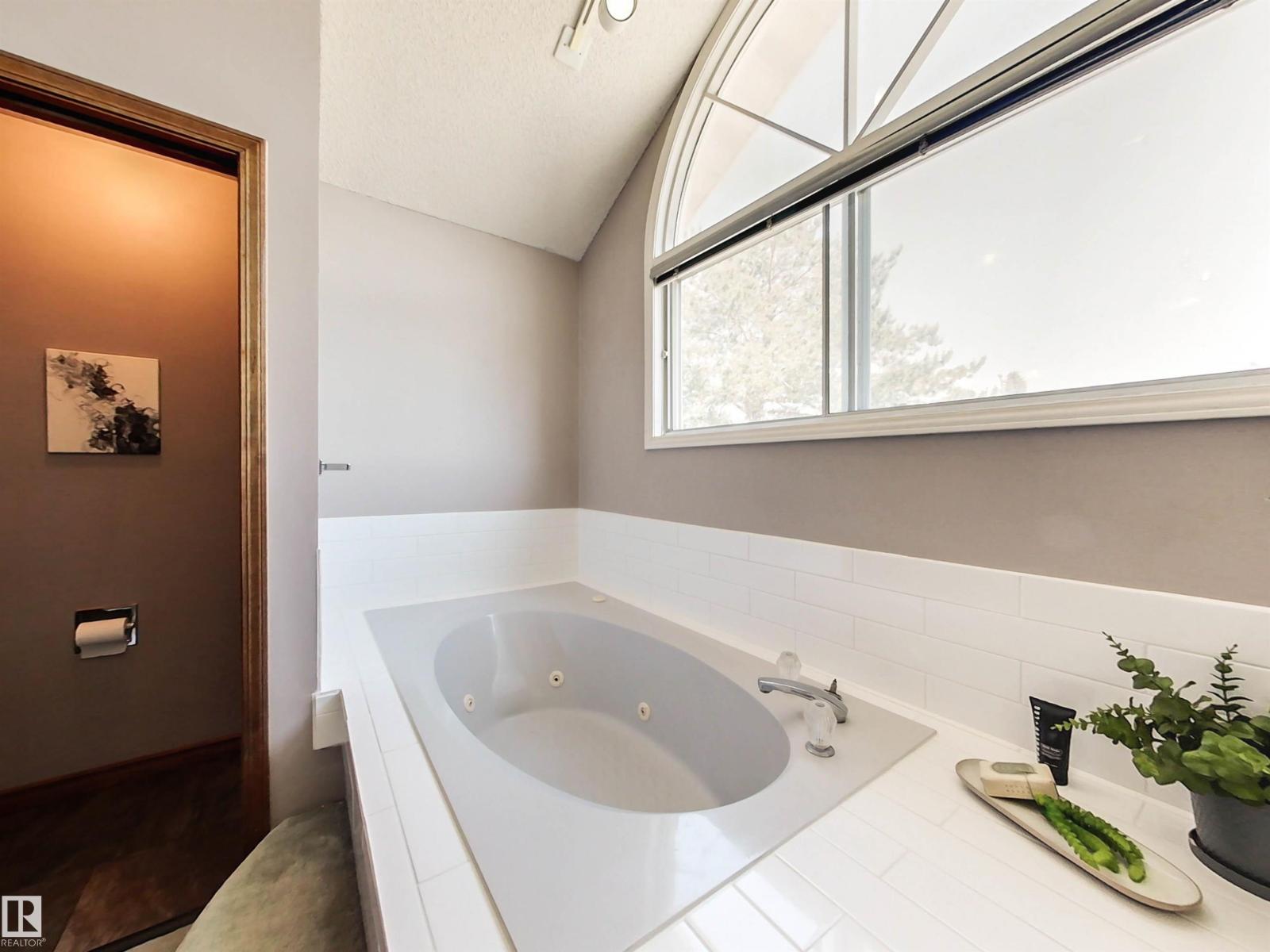 8 DION PL — photo 26