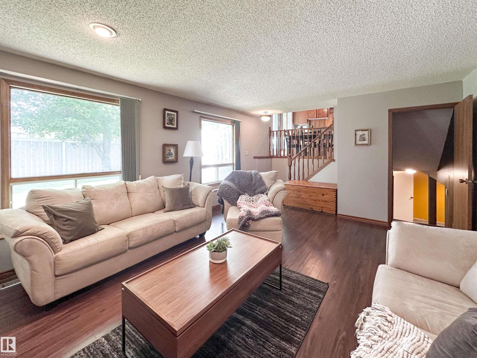8 DION PL — photo 35