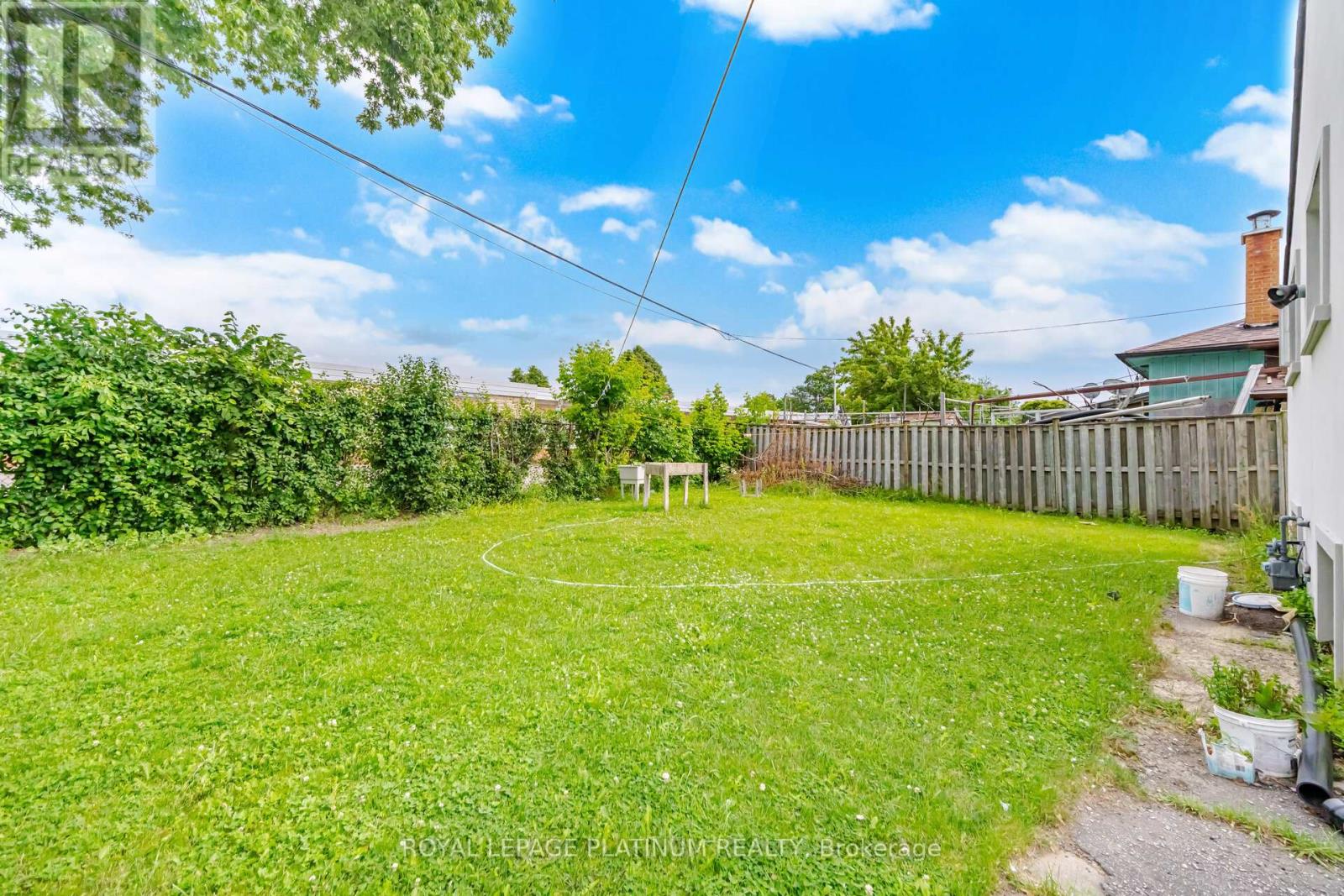 19 GOLDING AVENUE - 30