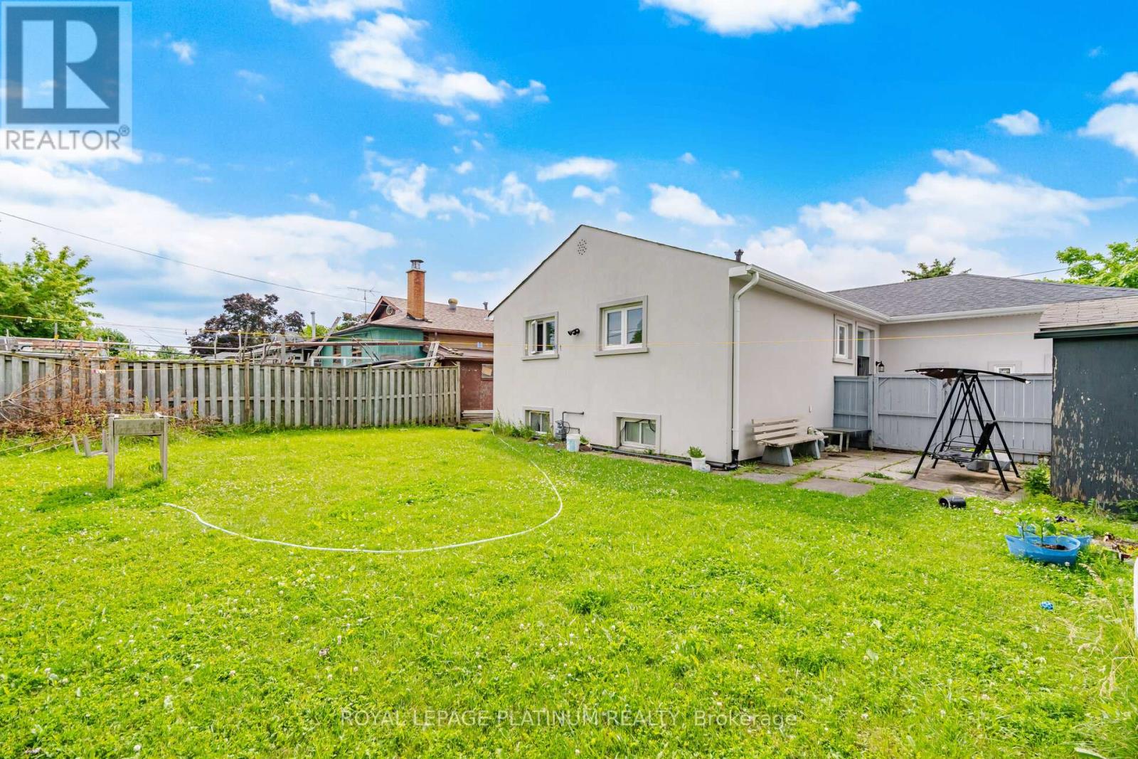 19 GOLDING AVENUE - 34