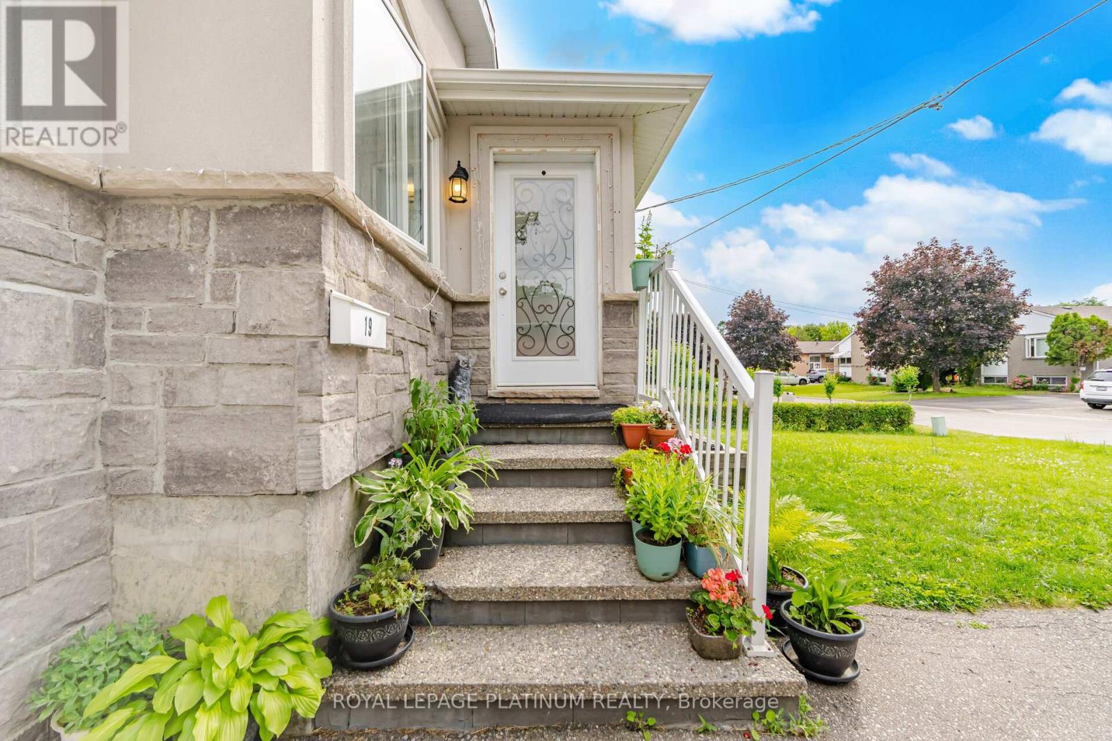 19 GOLDING AVENUE - 4