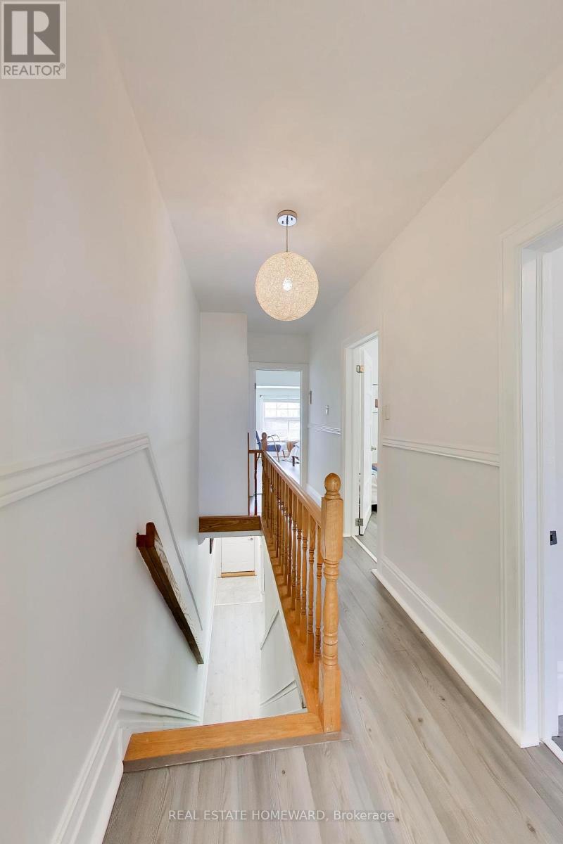 18 BRITANNIA AVENUE - 13