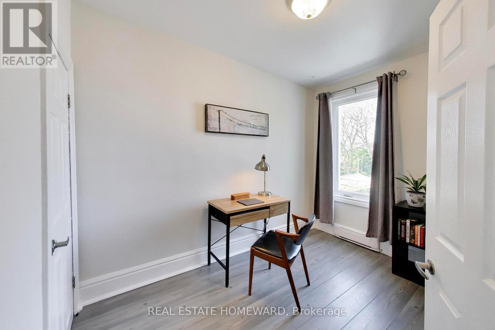 18 BRITANNIA AVENUE - 19