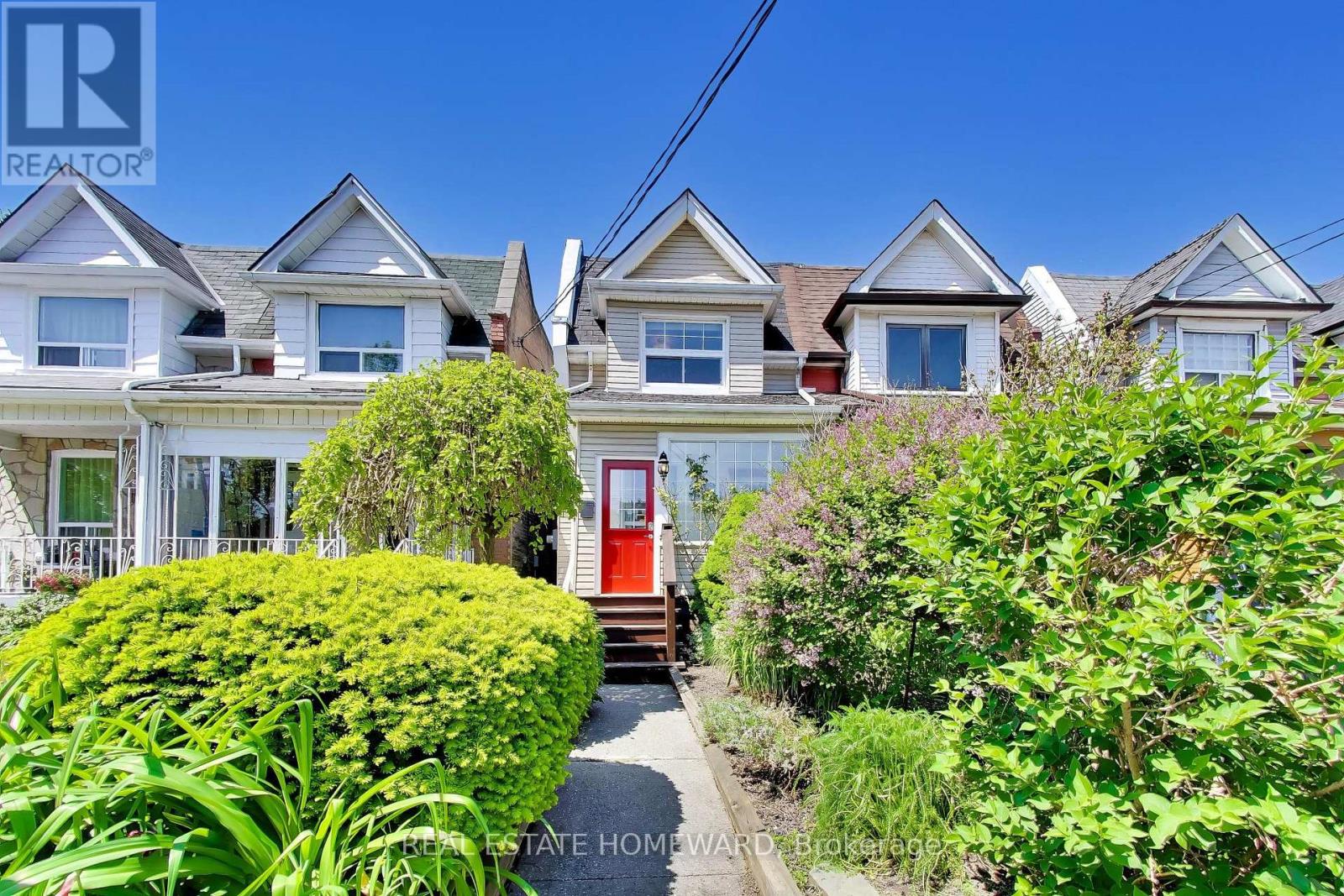 18 BRITANNIA AVENUE - 2