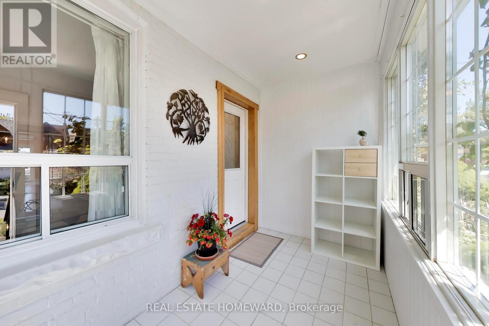 18 BRITANNIA AVENUE - 3