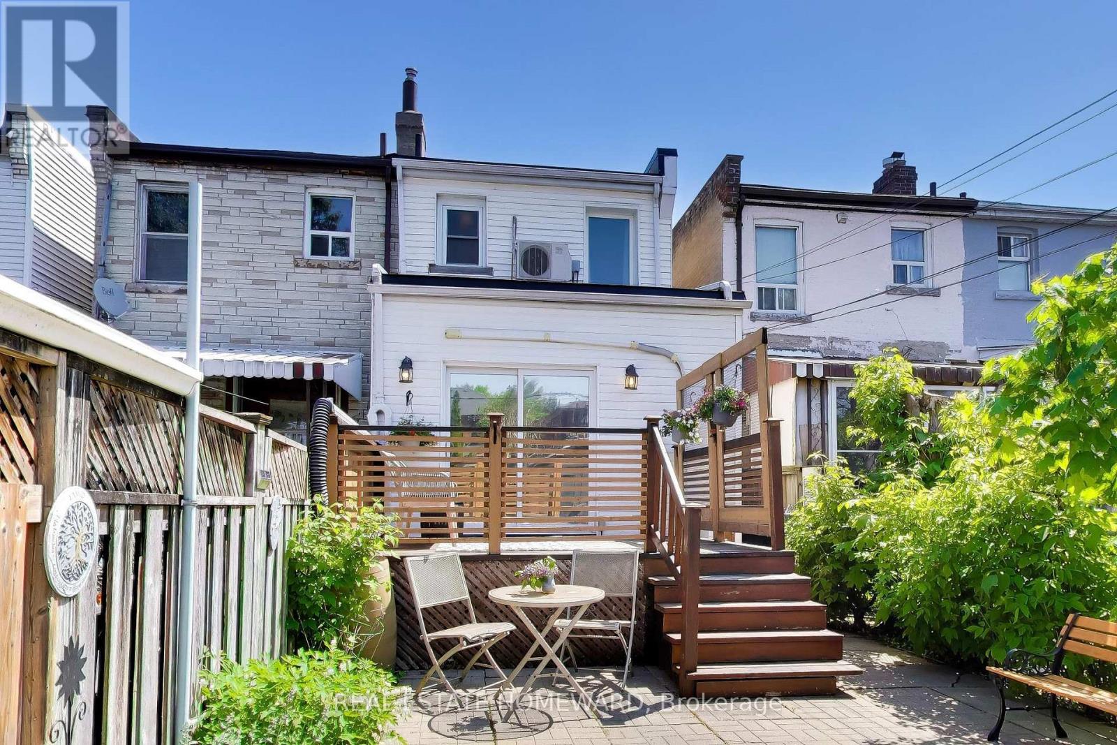 18 BRITANNIA AVENUE - 30