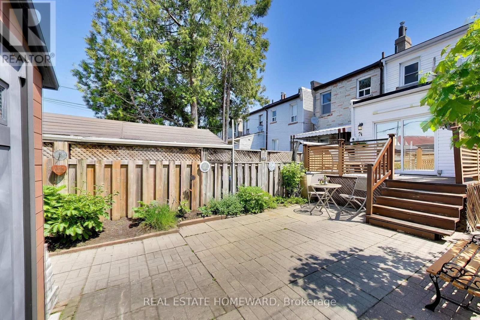18 BRITANNIA AVENUE - 32