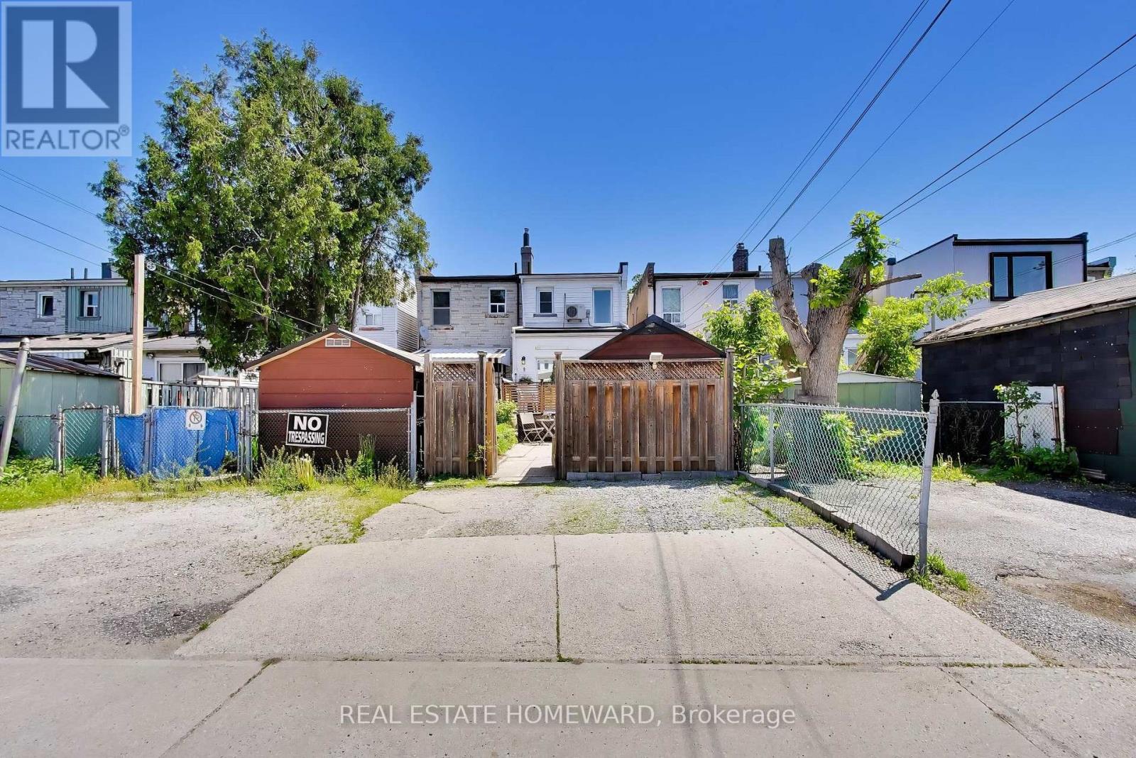 18 BRITANNIA AVENUE - 35