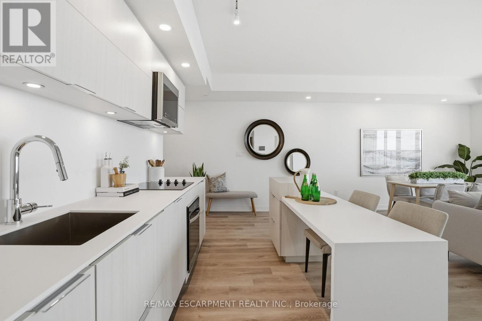 #2104 370 MARTHA STREET - 10