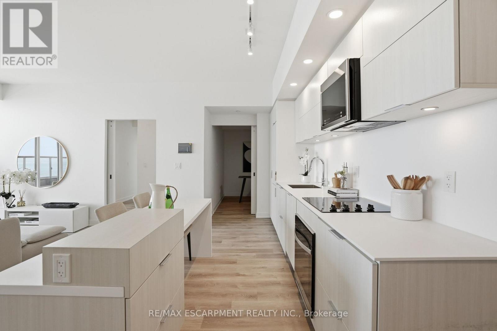 #2104 370 MARTHA STREET - 12