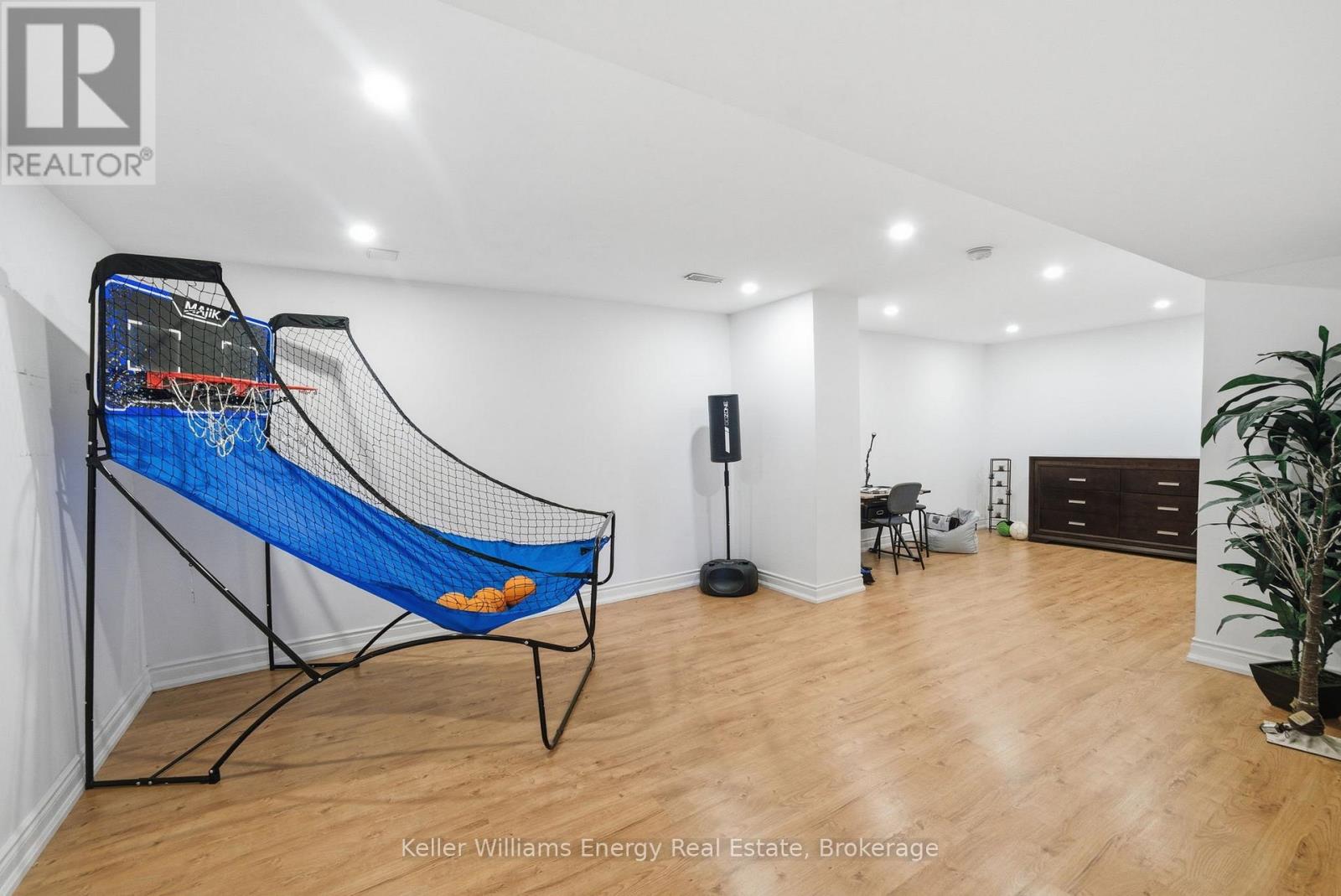 332 CARNEGIE BEACH ROAD - 22