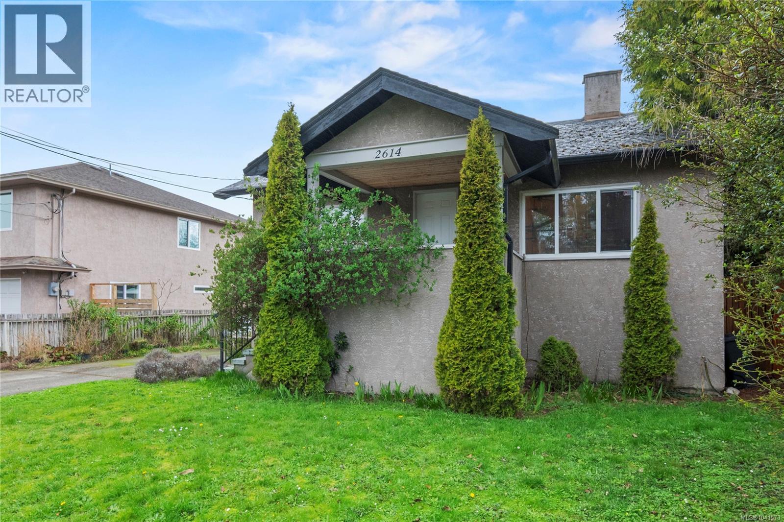 2614 Scott St - 1