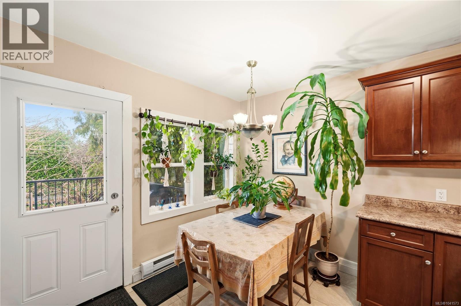 2614 Scott St - 15