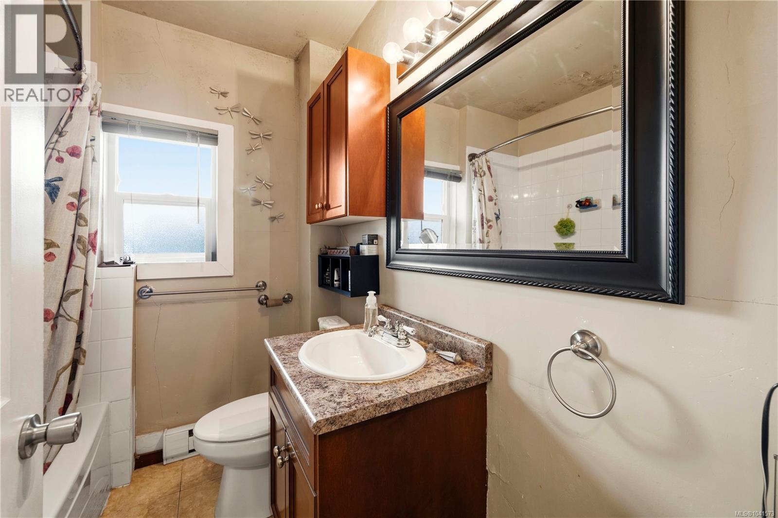 2614 Scott St - 19