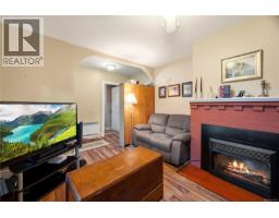 Living room - 2614 Scott St, Victoria, BC V8R4H9 Photo 10