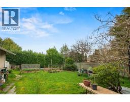 2614 Scott St, Victoria, BC V8R4H9 Photo 35