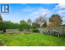 2614 Scott St, Victoria, BC V8R4H9 Photo 36