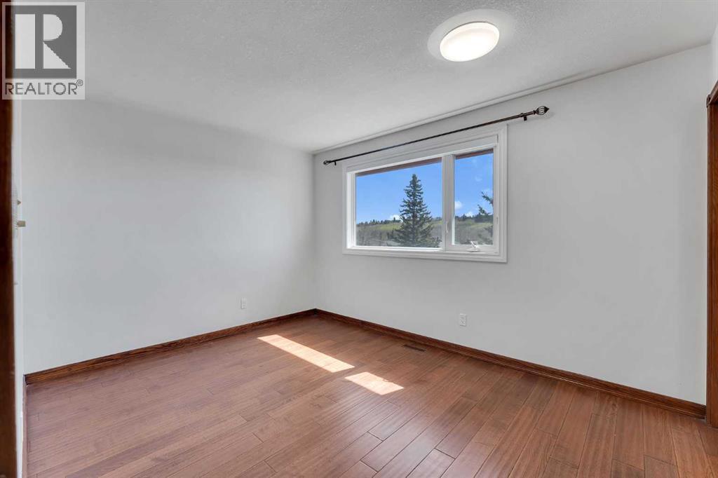 4 Edgehill Crescent NW - 29