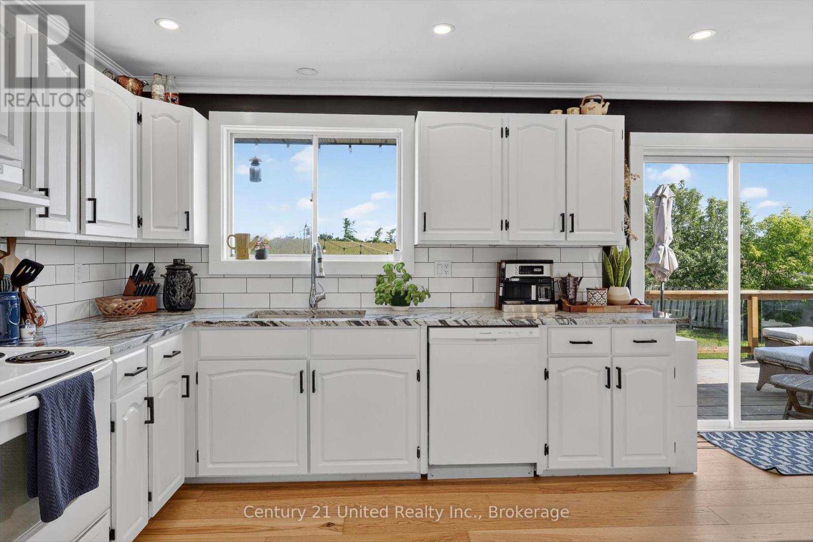 850 LISTOWEL LINE - Image 7