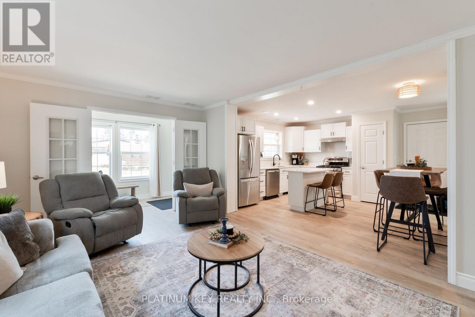 16 LINDSAY DRIVE - 9