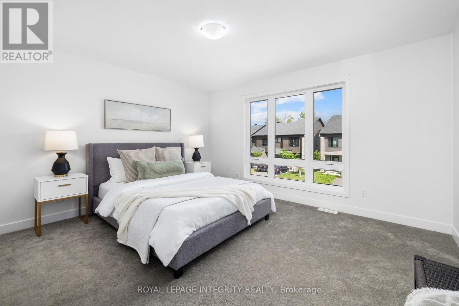 213 BRISTOL CRESCENT - 26