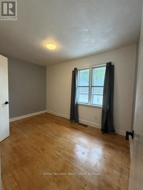 3 Bed, 1 Bath House for Rent in Ottawa – 1 – 98 DONALD STREET, Ottawa – MLS# X13490908 - Image 14