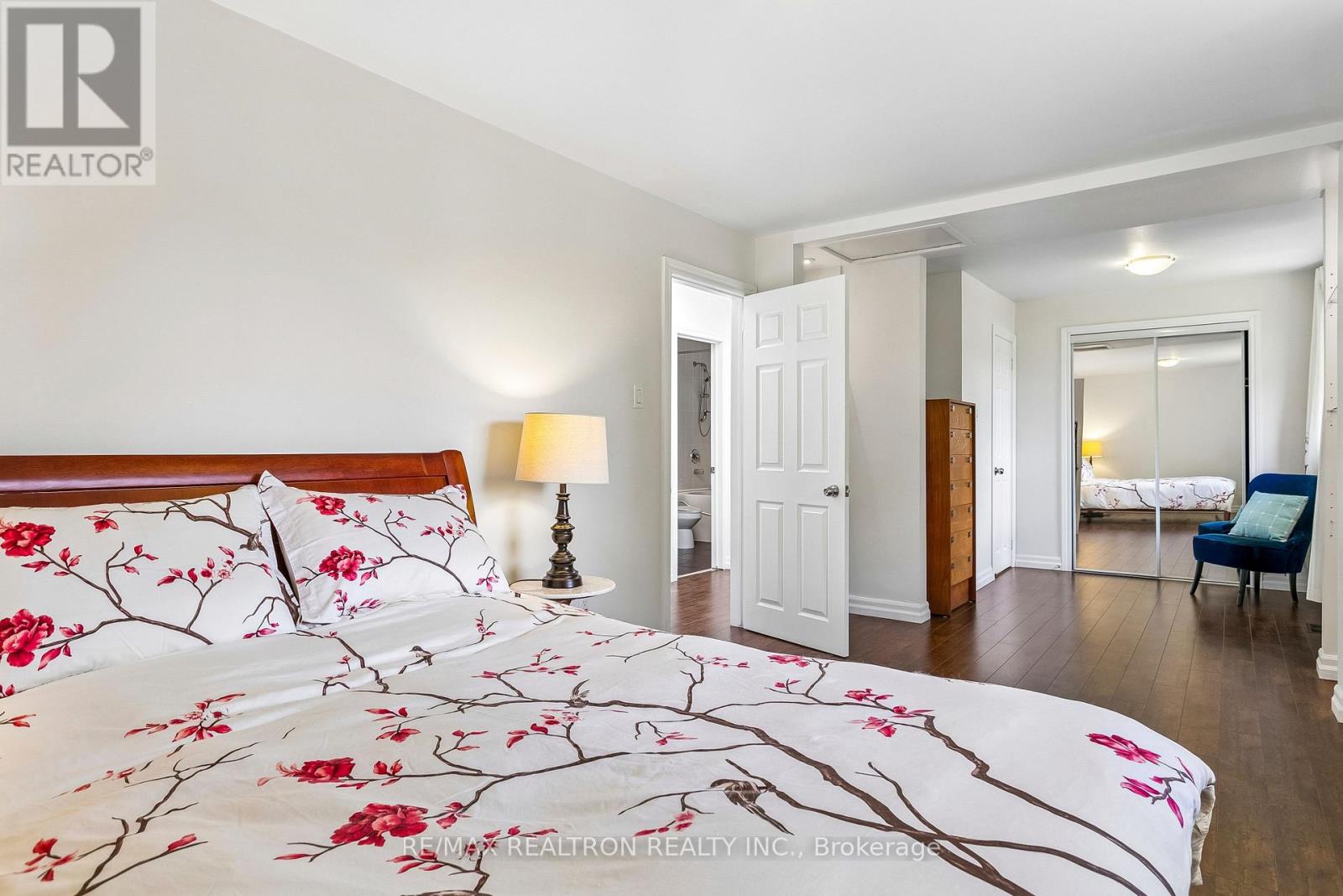 27 ELFINDALE CRESCENT - 24