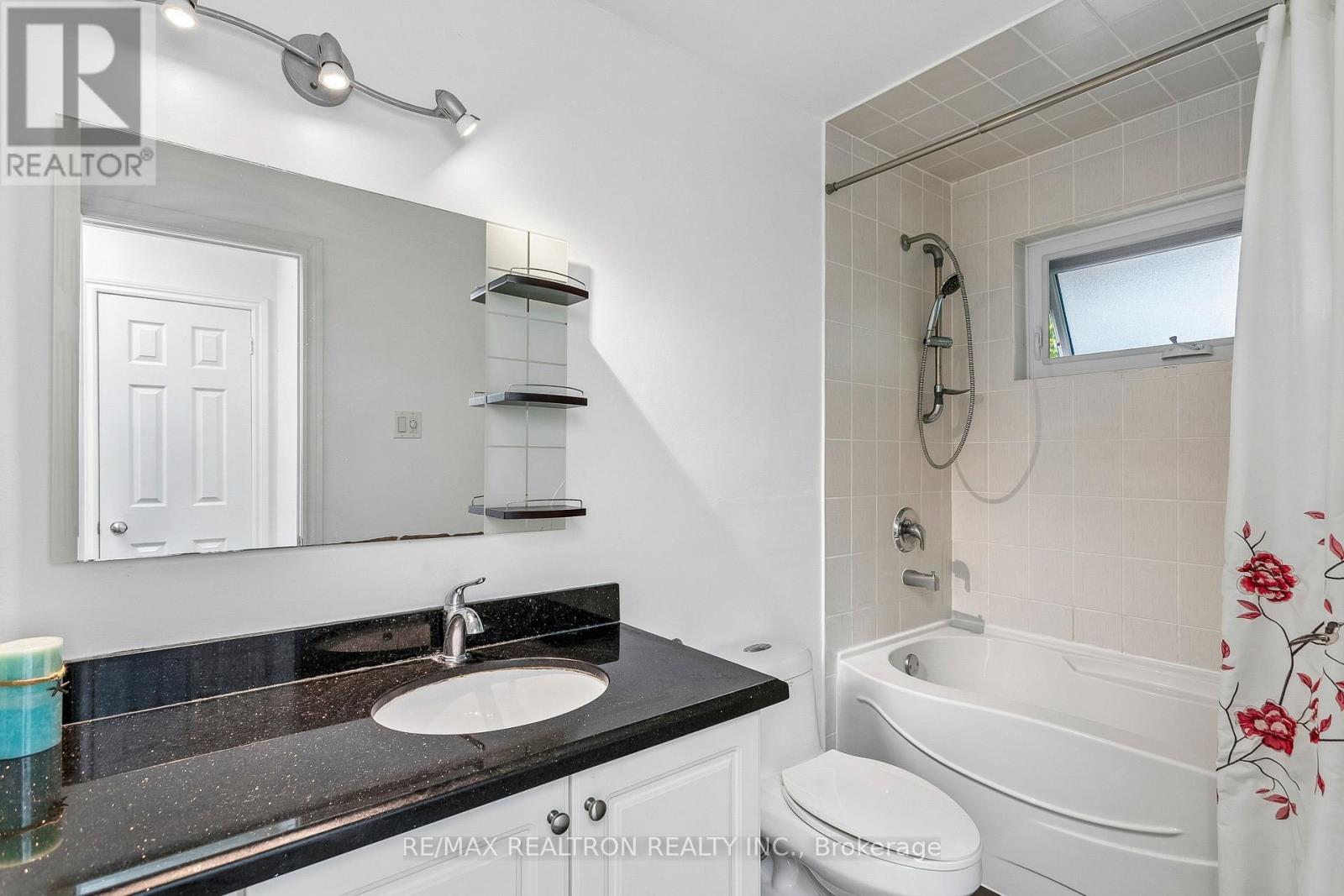 27 ELFINDALE CRESCENT - 33