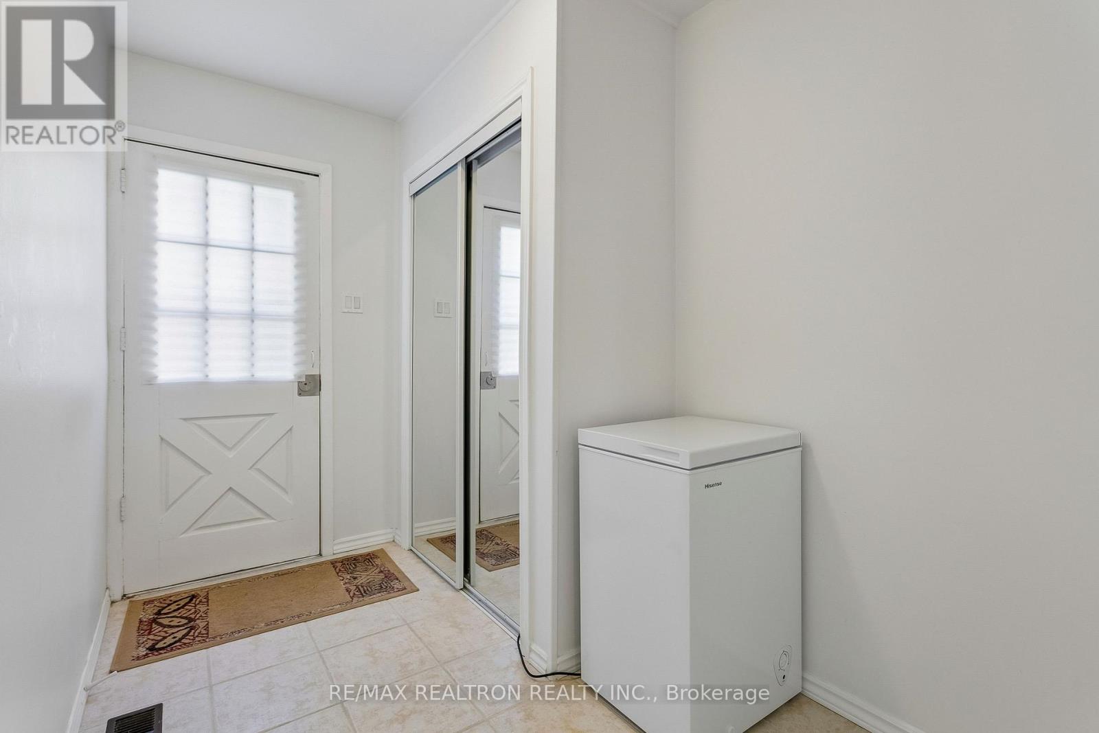 27 ELFINDALE CRESCENT - 41