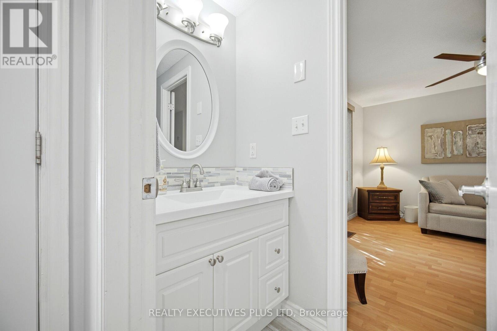 14 BUTTERNUT COURT - 26