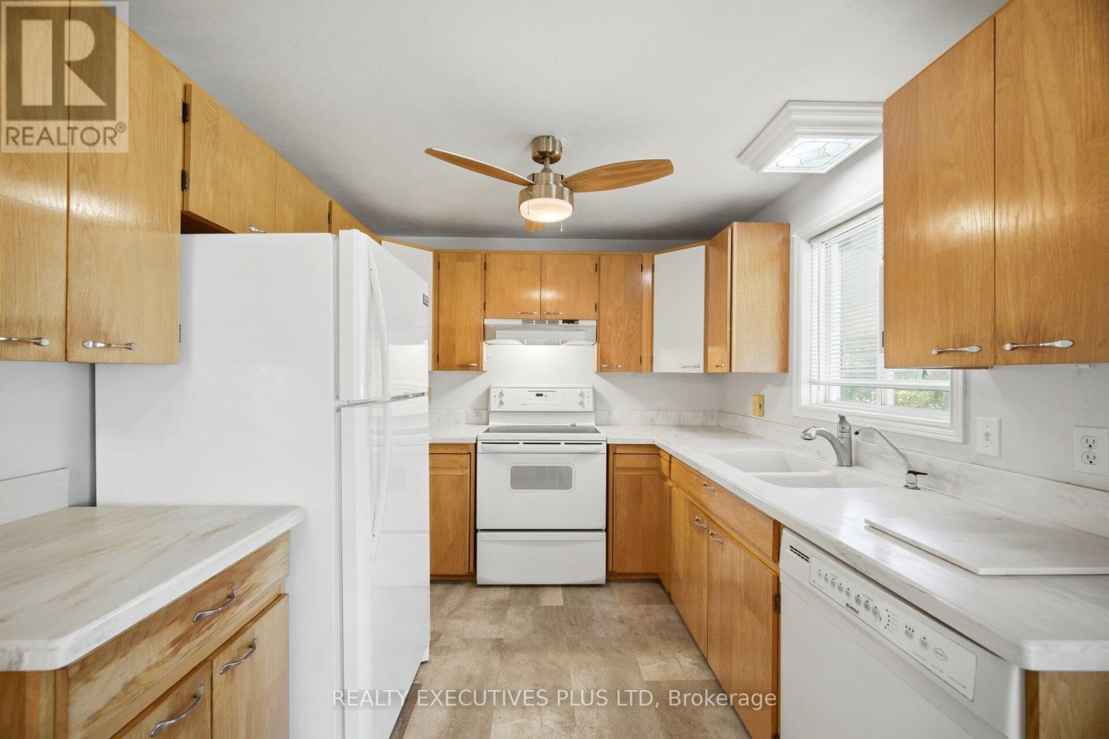 14 BUTTERNUT COURT - 15