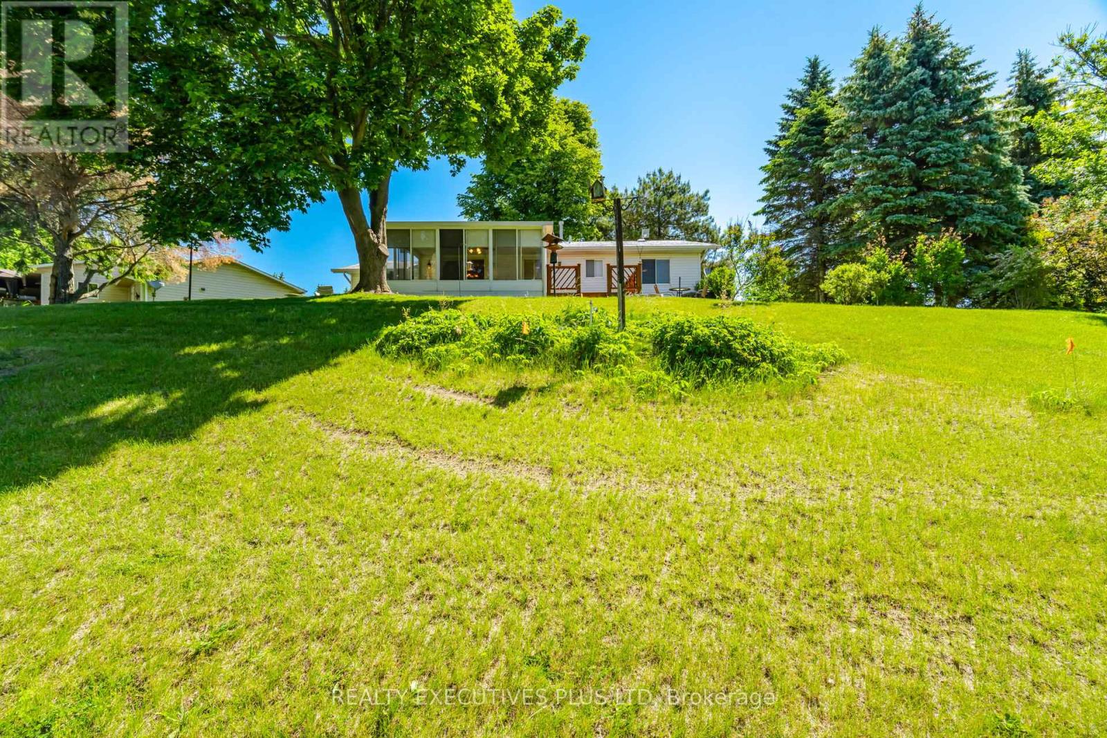 14 BUTTERNUT COURT - 30