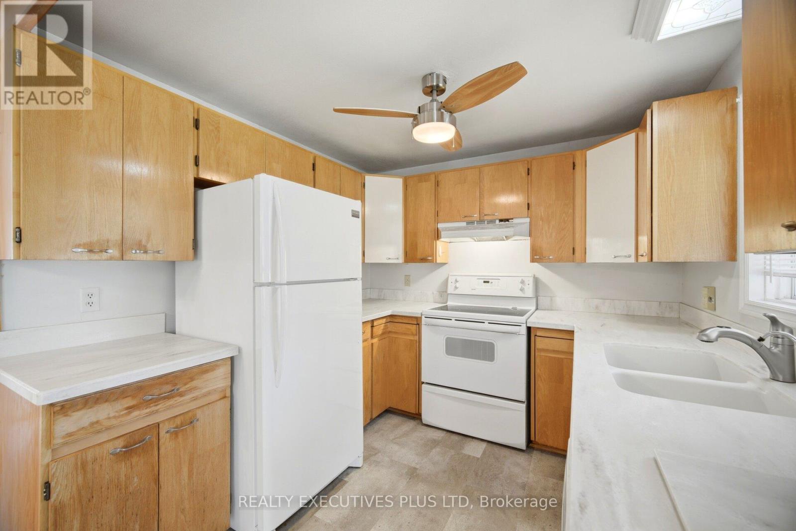 14 BUTTERNUT COURT - 16