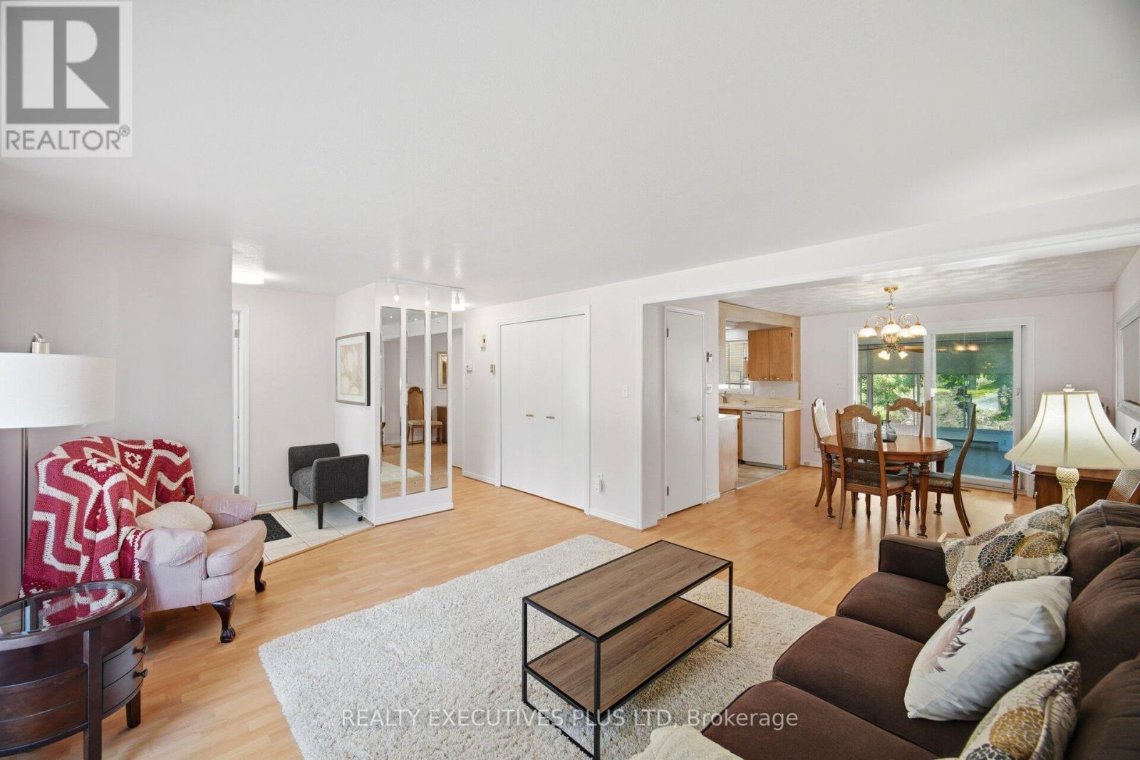 14 BUTTERNUT COURT - 12