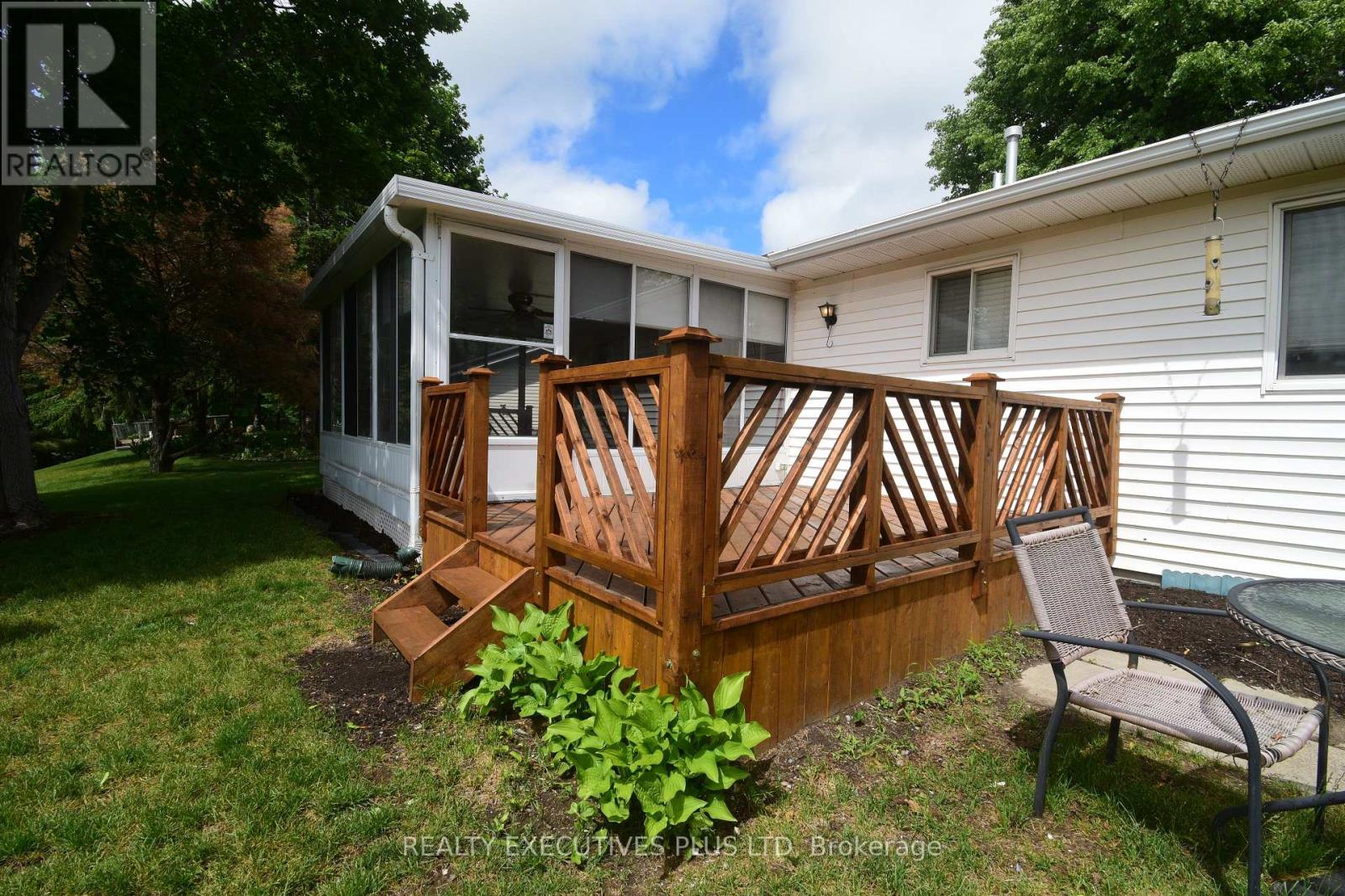14 BUTTERNUT COURT - 8