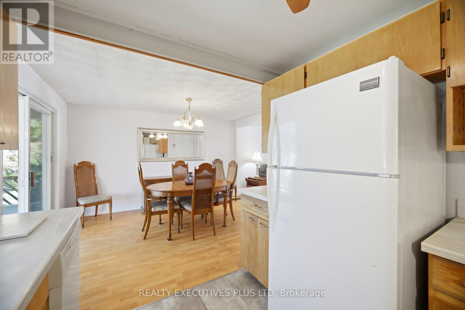 14 BUTTERNUT COURT - 18